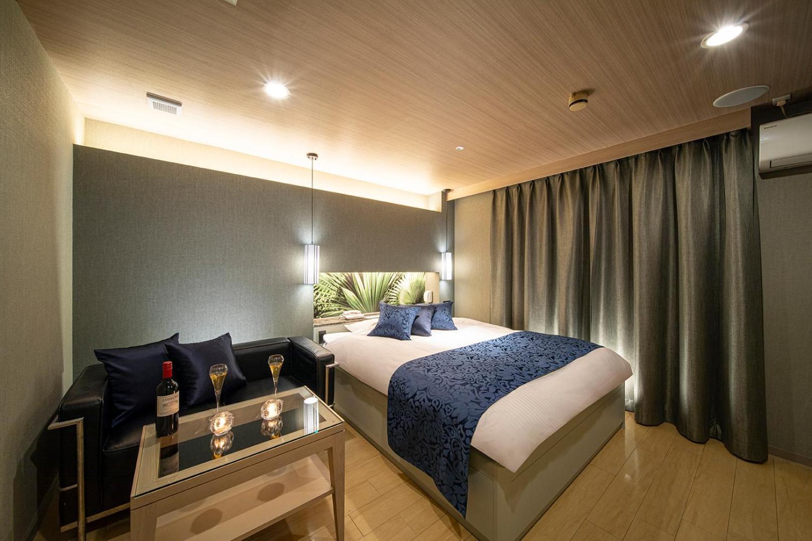 ホテル継kei男塾ホテルグループ (Adults Only) Himeji Extérieur photo
