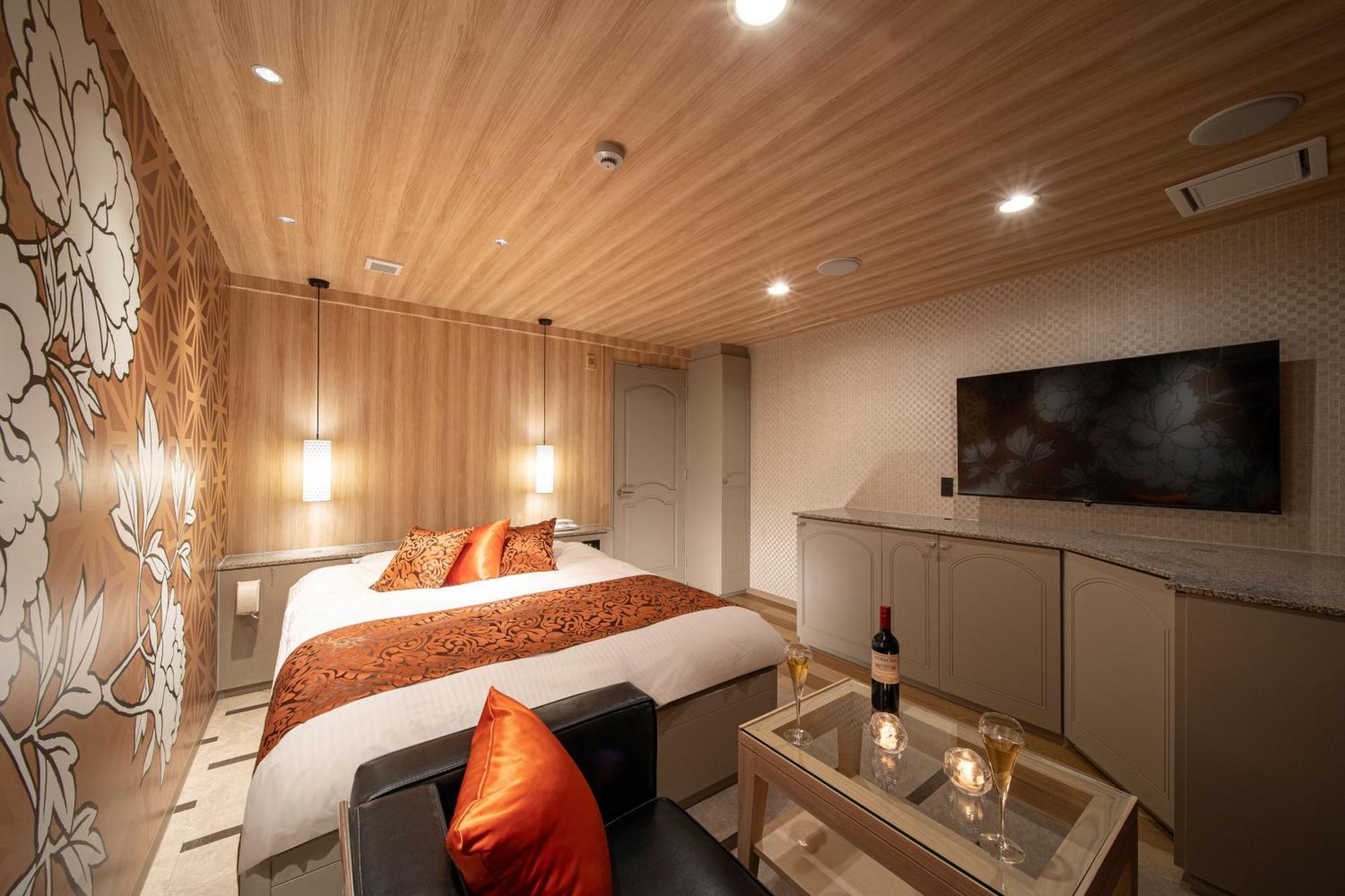 ホテル継kei男塾ホテルグループ (Adults Only) Himeji Extérieur photo