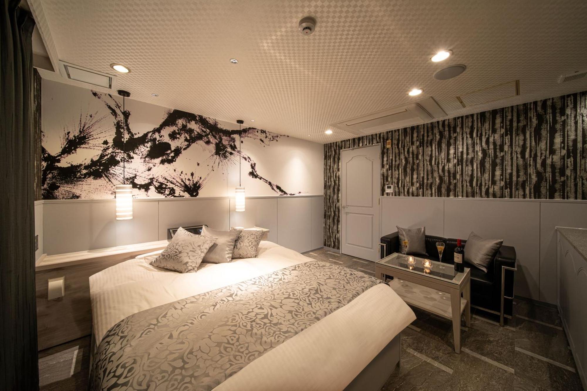 ホテル継kei男塾ホテルグループ (Adults Only) Himeji Extérieur photo