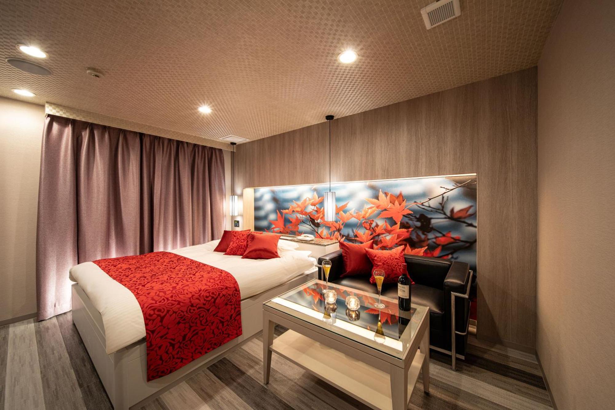 ホテル継kei男塾ホテルグループ (Adults Only) Himeji Extérieur photo