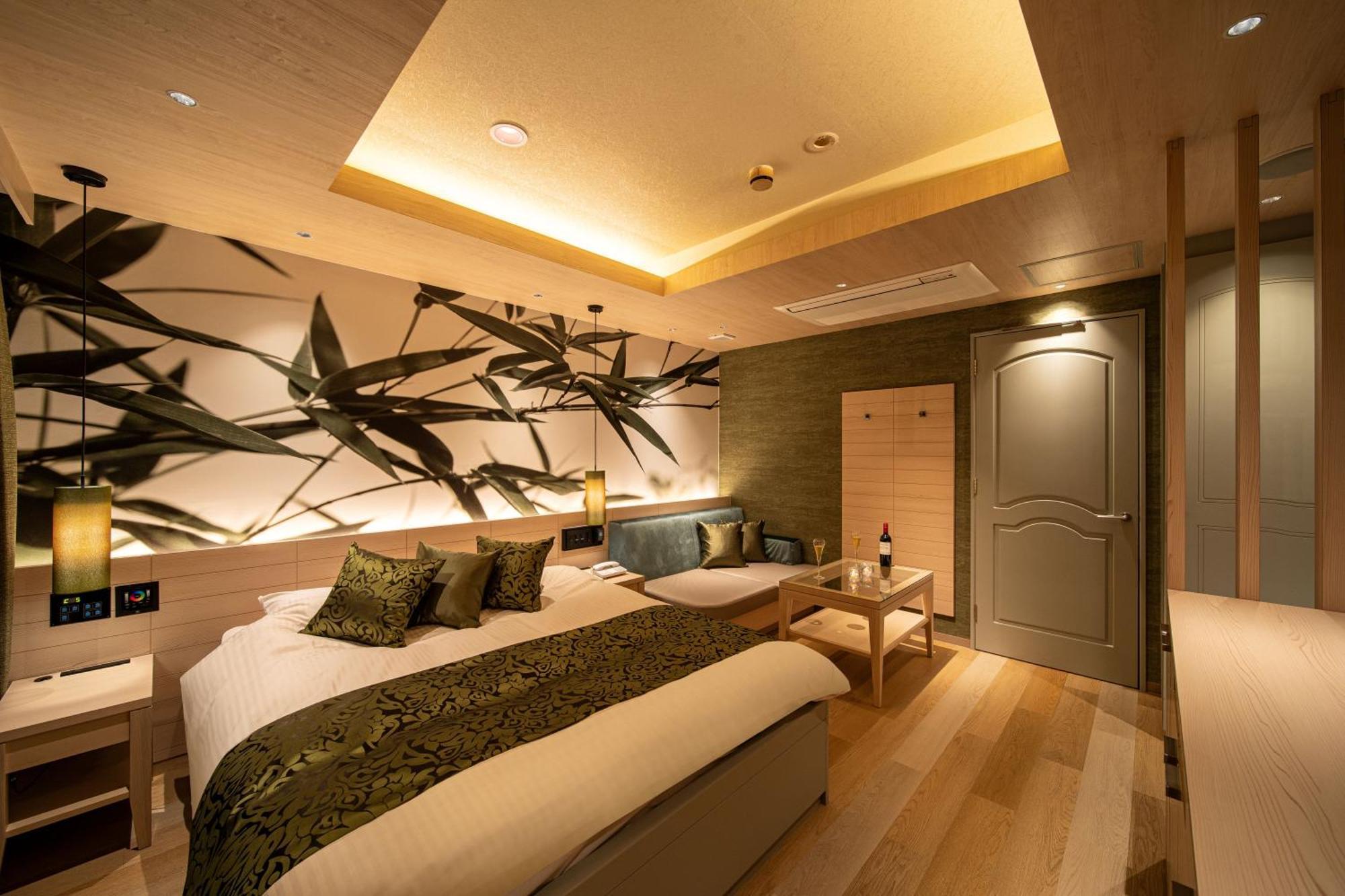 ホテル継kei男塾ホテルグループ (Adults Only) Himeji Extérieur photo