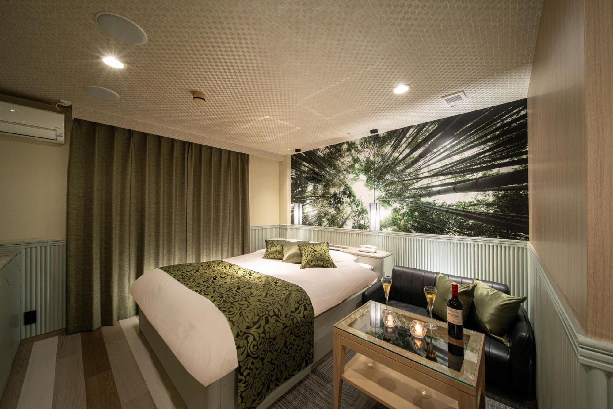 ホテル継kei男塾ホテルグループ (Adults Only) Himeji Extérieur photo