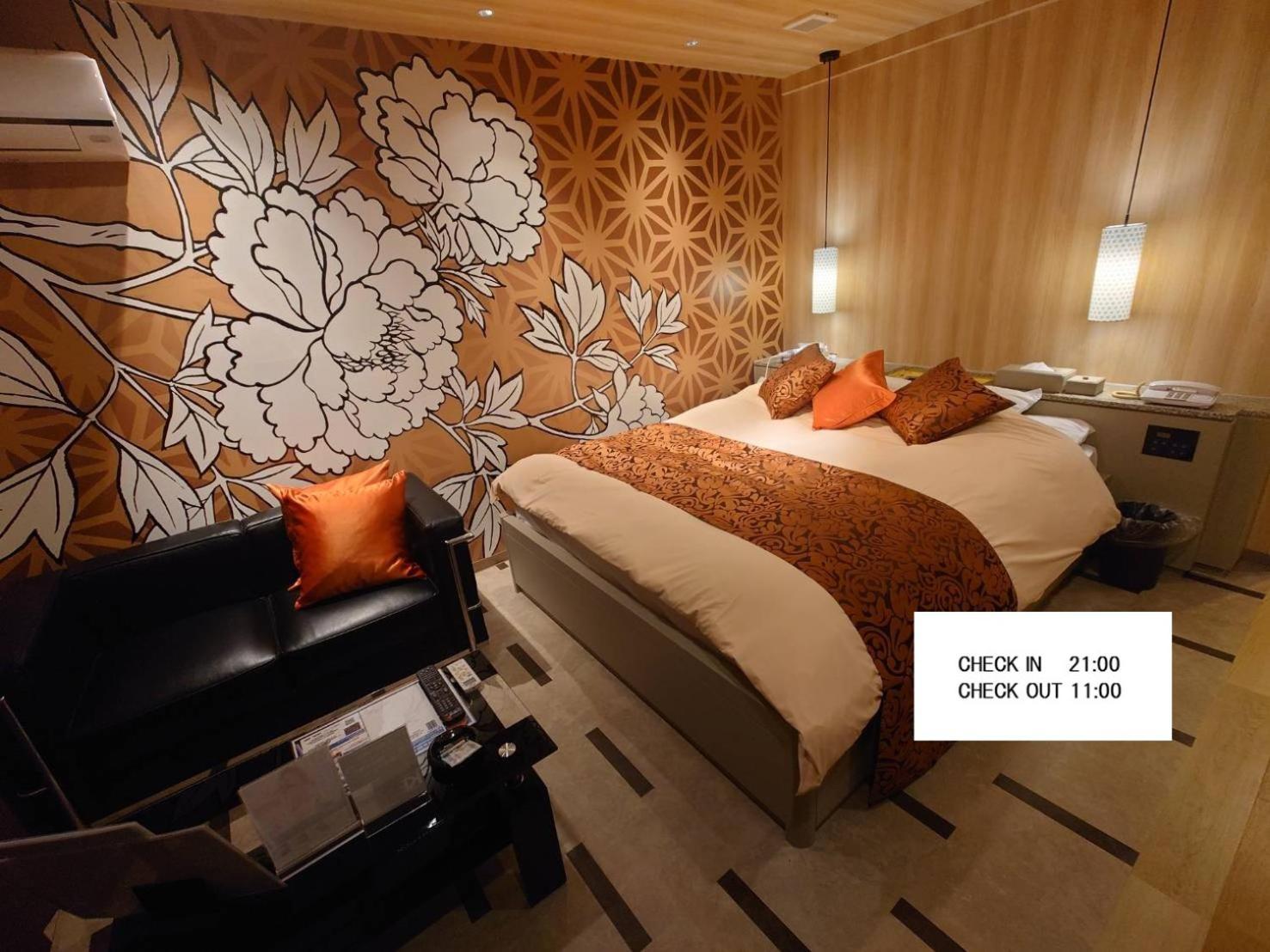 ホテル継kei男塾ホテルグループ (Adults Only) Himeji Extérieur photo